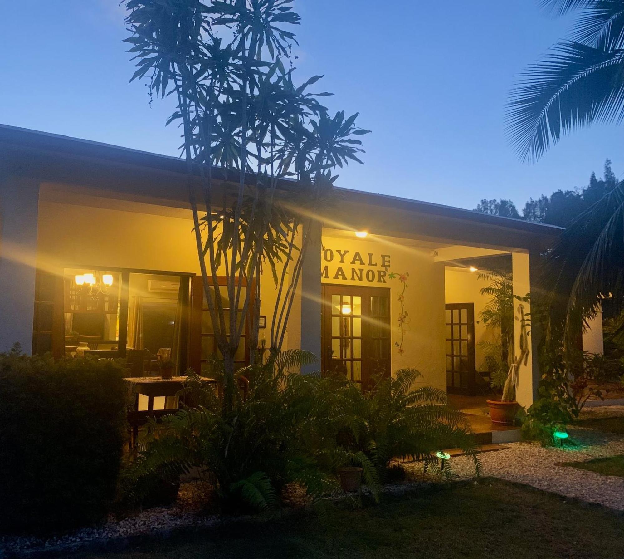فيلا Royale Manor كوروزال المظهر الخارجي الصورة